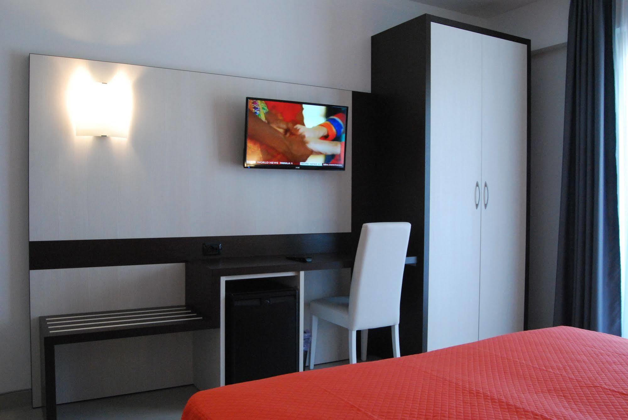 Maestrale Resort Hotel - Grosseto Eksteriør bilde